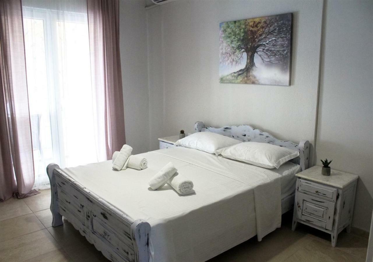 Liby'S Luxury Apartmemt Kavála ภายนอก รูปภาพ